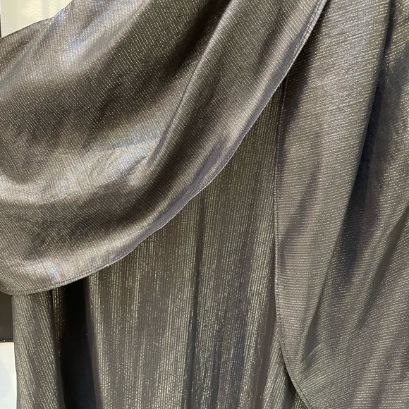 NWOT Parker cold shoulder ruffle glitter blouse - Picture 4 of 4